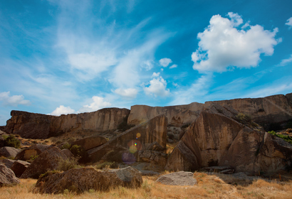 https://dimgcdn.ybtour.co.kr/TN/0b/0b3607f2e33a7f5b670a5e4ded831822.tn.410x280.jpg